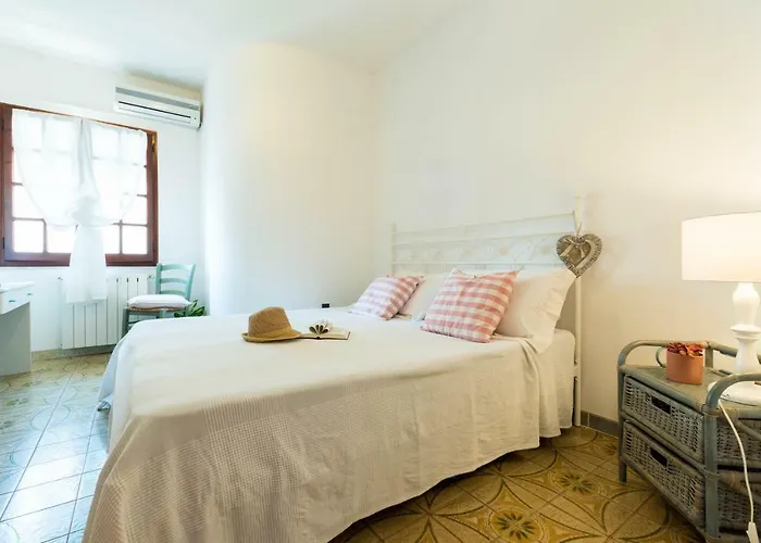 Spazioso Appartamento Al Mare Con Giardino T0520